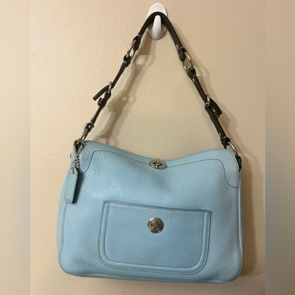 Vintage Coach Light Blue Leather Shoulder Bag.#8A38